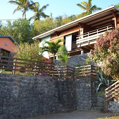 Villa Atypique Le Chat Perche De Grand Anse Petite Île エクステリア 写真