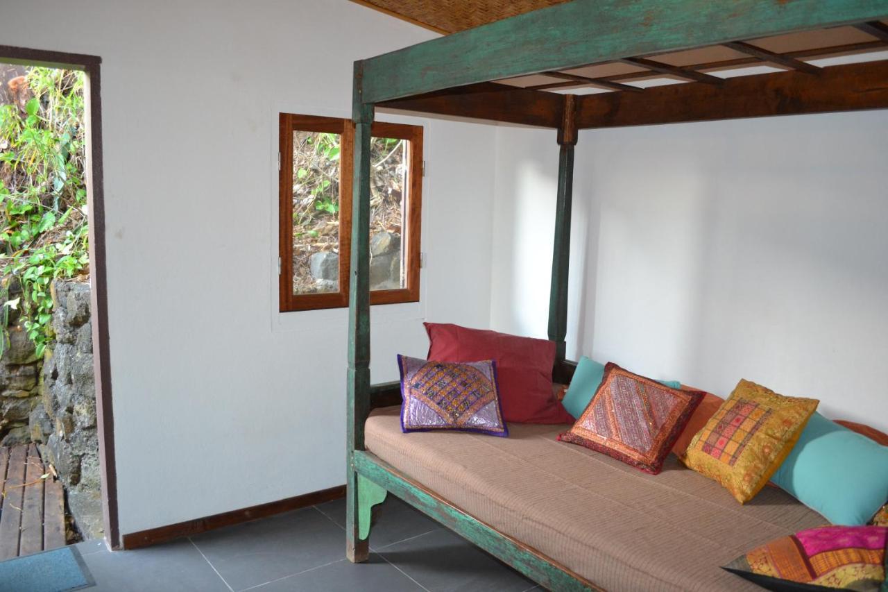 Villa Atypique Le Chat Perche De Grand Anse Petite Île エクステリア 写真