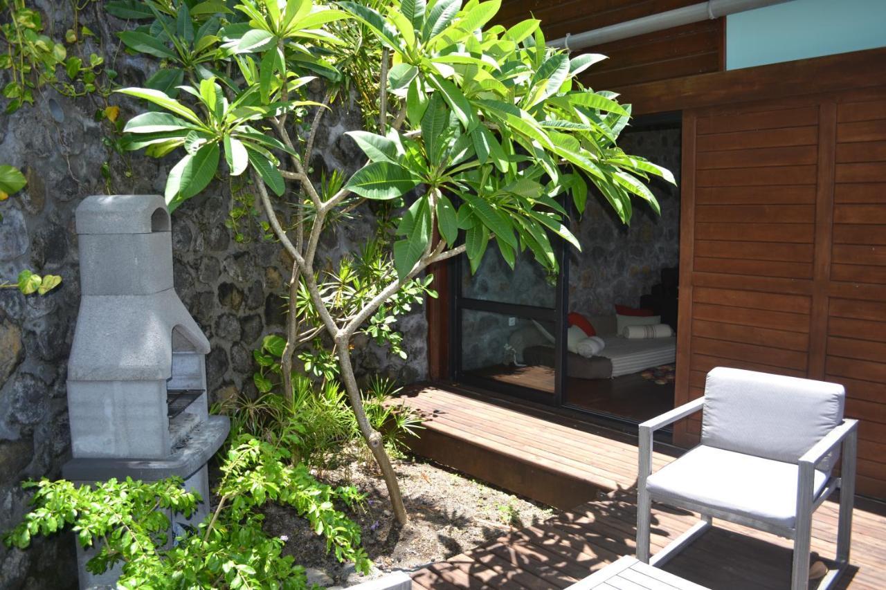 Villa Atypique Le Chat Perche De Grand Anse Petite Île エクステリア 写真